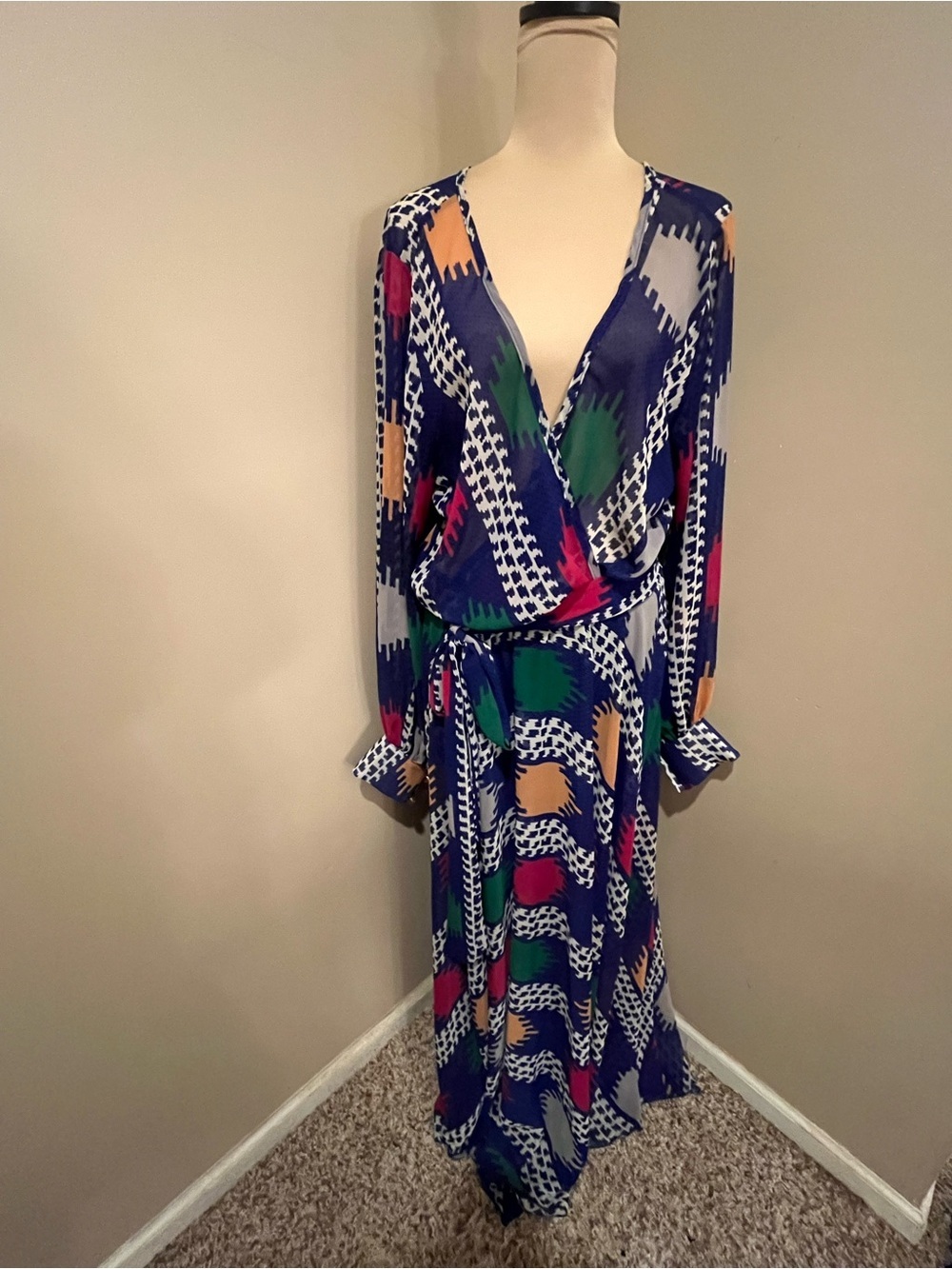 Sexy Diva Deep V Long Sleeve Abstract Print Maxi Dress
